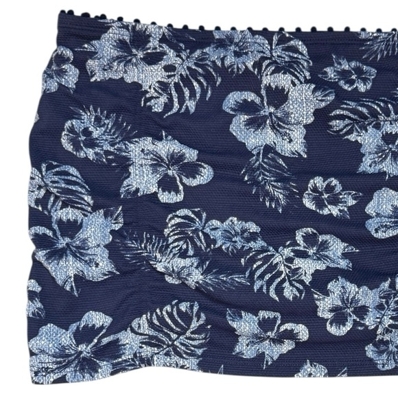 Tommy Bahama Island Cays Chambray Blossom Skirted Hipster - Picture 7 of 10